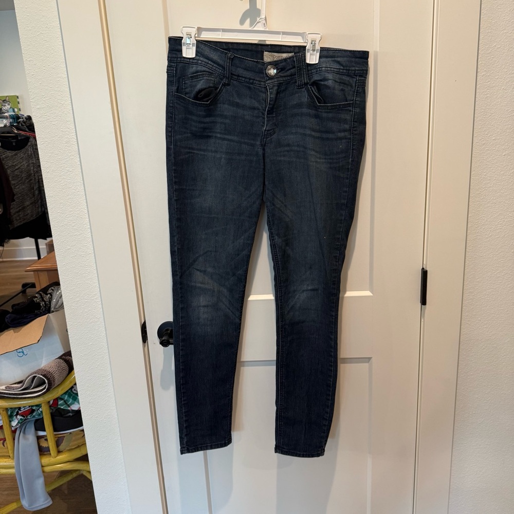Componix Ladies Denim Skinny Jeans.  Size 10.  Blue.  Waist 18”, rise 9”,